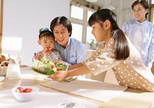 ディズニーマジックを纏う特別な一生を。結婚指輪に込められた感動ストーリーとは？